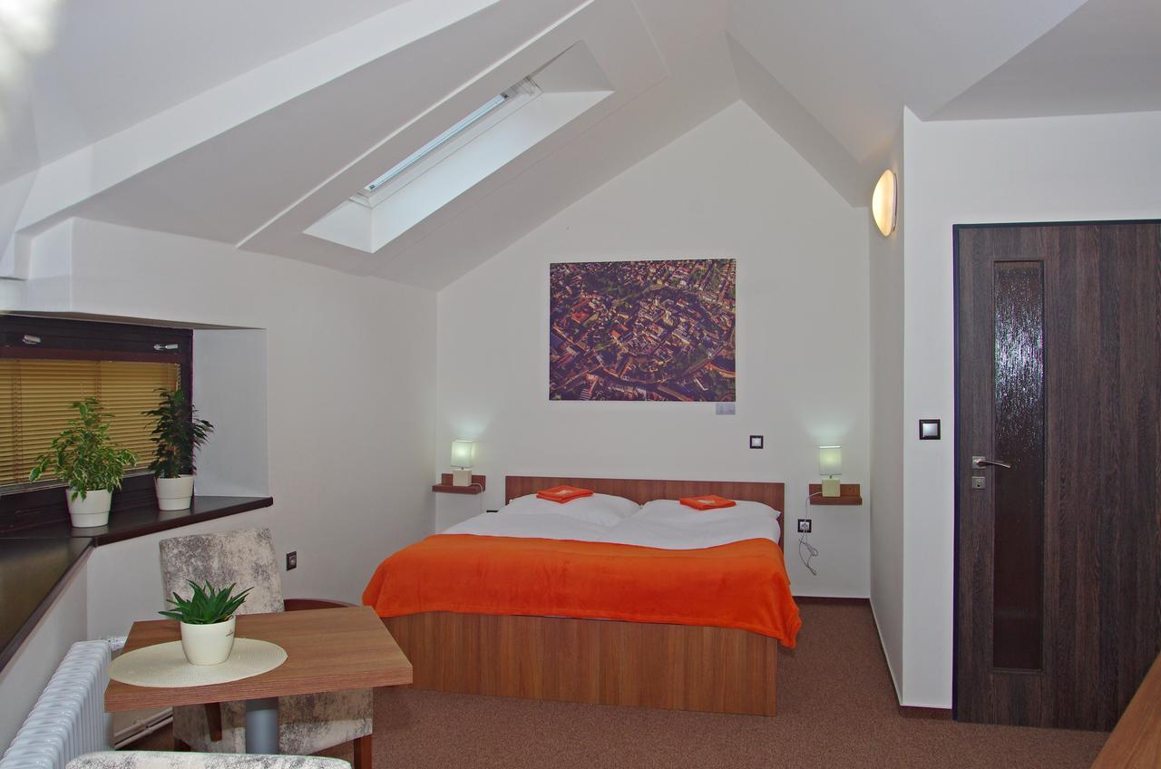 Hotel Pod Radnici Šumperk Dış mekan fotoğraf